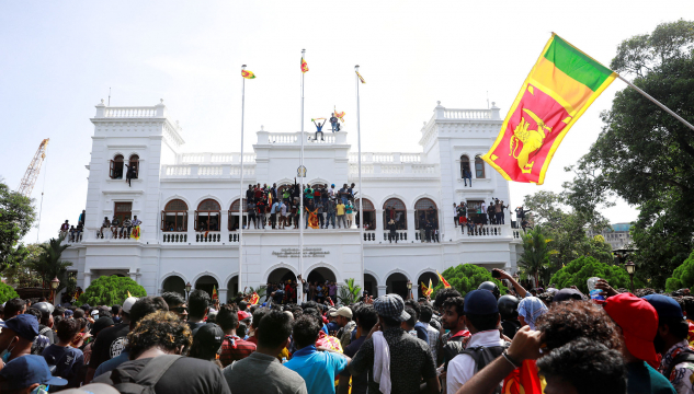 Sri Lanka uttanfyri hjá forsætisráðharranum