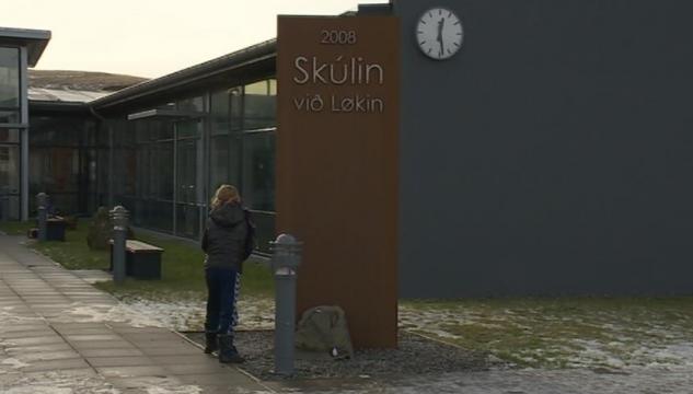 skúlin við løkin1.jpg