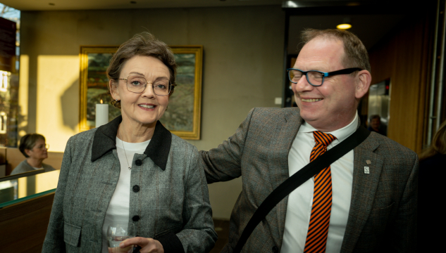 Súsanna Bertholdsen, Karlot Hergeirsson, fosturtøkulópgin, mynd:BR