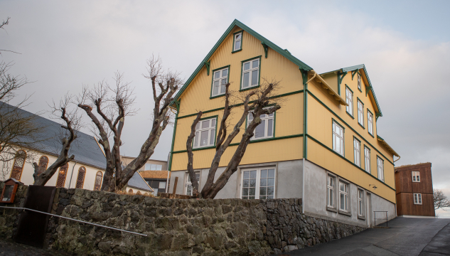 Arnes Minde, kirkjustova í Havn, Havnar kirkja