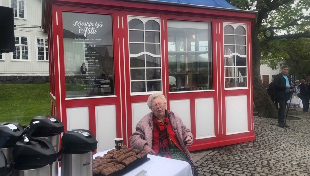 Asta, kioskin á Vaglinum