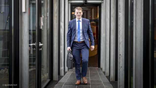 Bárður á Steig Nielsen, BjarniR