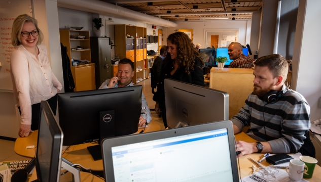 Breddin, redaktión, Kringvarp Føroya, Kringvarpið, útvarp, útvarpið