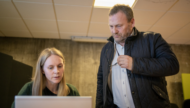 Sjóvinnustýrið, bygningur til Sjóvinnustýrið, Hans Johannes á Brúgv