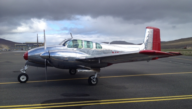 beech flogfar 1954 6 pax..jpg