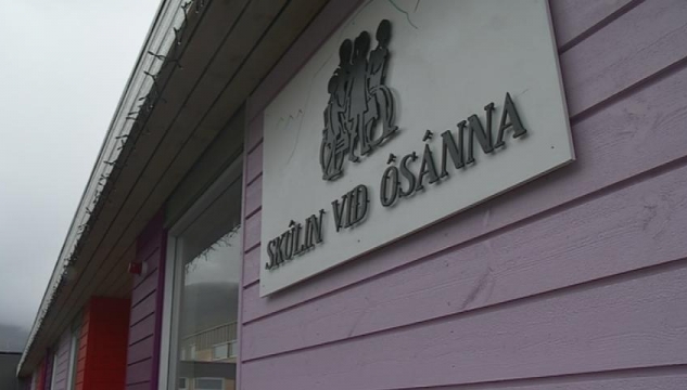 skúlin við Ósánna.jpg