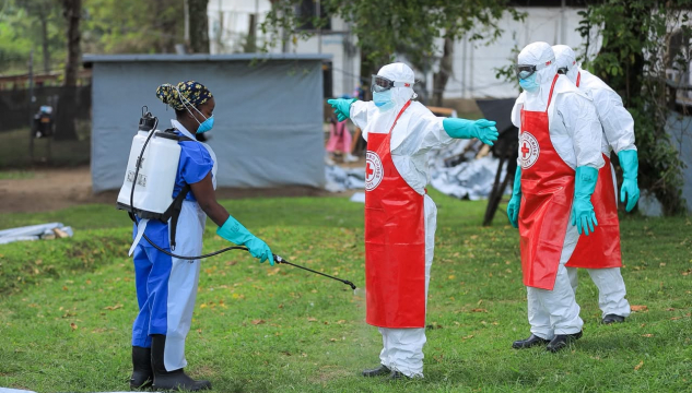 Ebola, Reyði Krossur og ebola