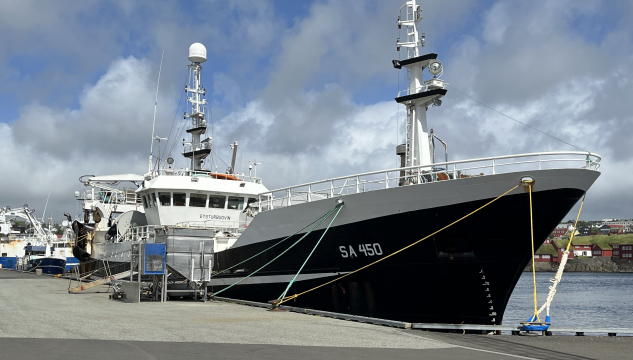 Eysturbúgvin, trolari