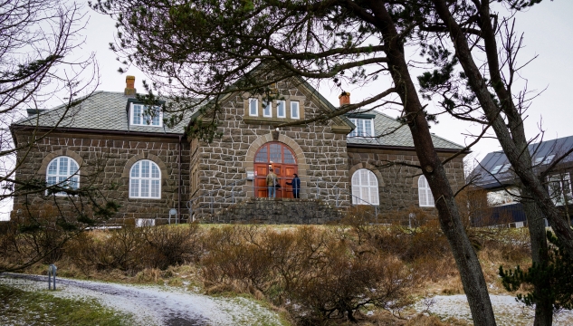 Fróðskaparsetur Føroya, Fróðskaparsetrið á Debesar trøð, lesandi, lesandi, studningur