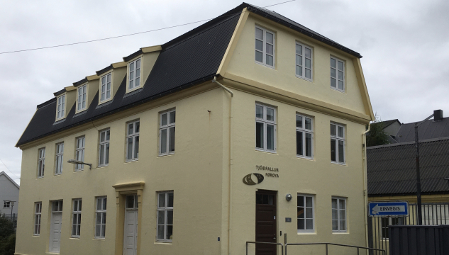 Tjóðpallur Føroya, Tjóðpallurin