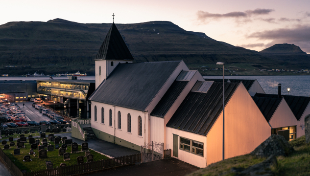 Glyvra Kirkja, kirkjur, trúðarlív