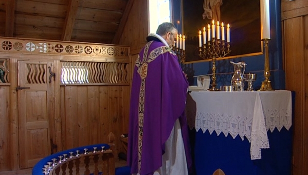 Emil Olsen, Funnings kirkja, føroyska fólkakirkjan, kristindómur, kirkja, guðstænasta, gudstænasta