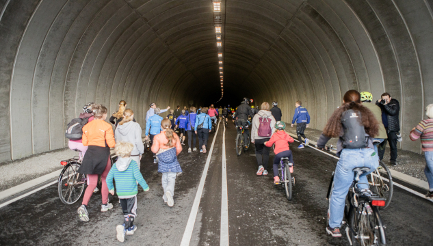 Havnarvegur, Húsareynstunnil, Havnarvegur súkklur