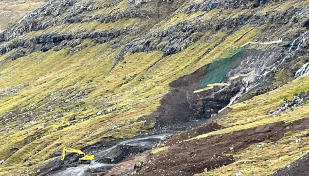 Tunlar norður um Fjall, Hvannasundsbergholið, Hvannasundstunnilin