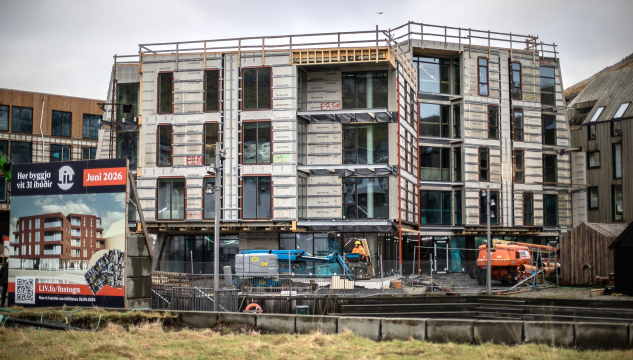 Íbúðir í Klaksvík, LÍV og íbúðir í Klaksvík