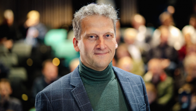 Búskaparráðið, Johnny í Grótinum