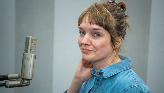 Karin Bech, Beinleiðis úr studio 5, mynd: Bjarni Árting Rubeksen