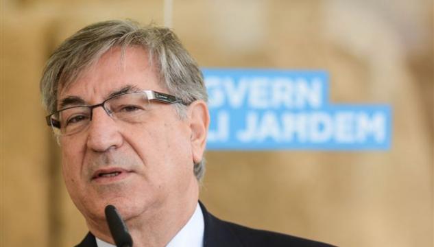 Karmenu Vella