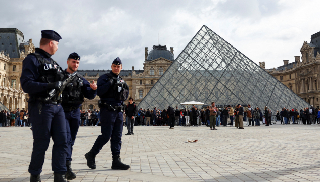 Louvre, listasavnið Louvre