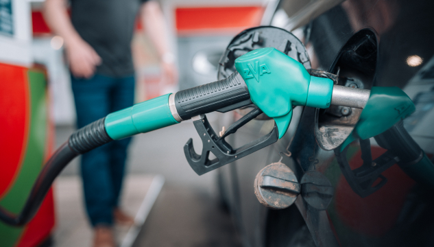 bensin, bensin prísir, bensinstøð, mynd: Bjarni Árting Rubeksen