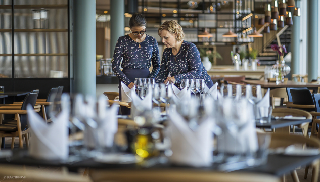 Hotel-og matstovuvinna, Hotellir, Hotel Hilton, matstovur