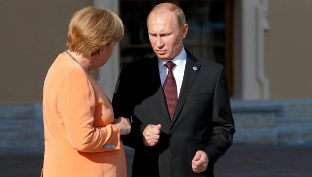 Angela Merkel og Vladimir Putin.jpg