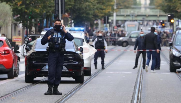 Nice, yvirgangsatsókn í Nice