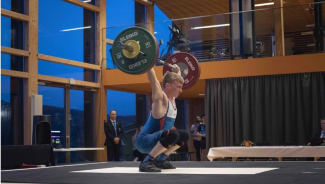 Niels Áki Mørk Vektlyfting