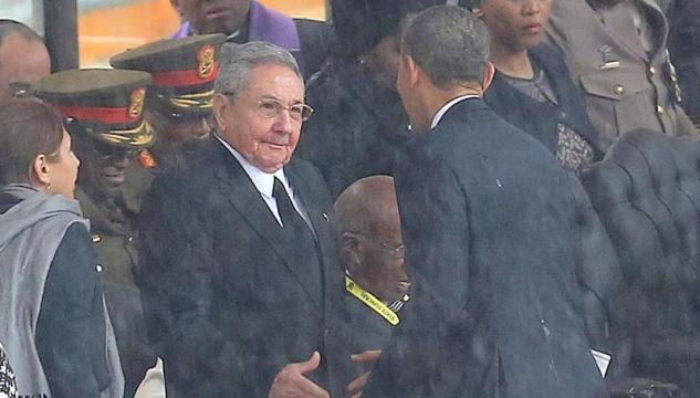 obama-castro-handshake.jpeg