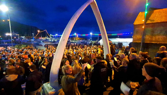 Ovastevnan, Stemningur