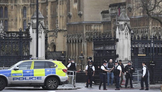 London, parlament, yvirgangur, yvirgangsatsókn