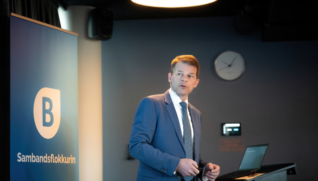 Bárður á Steig Nielsen, Sambandsflokkurin tíðindafund, mynd: Bjarni