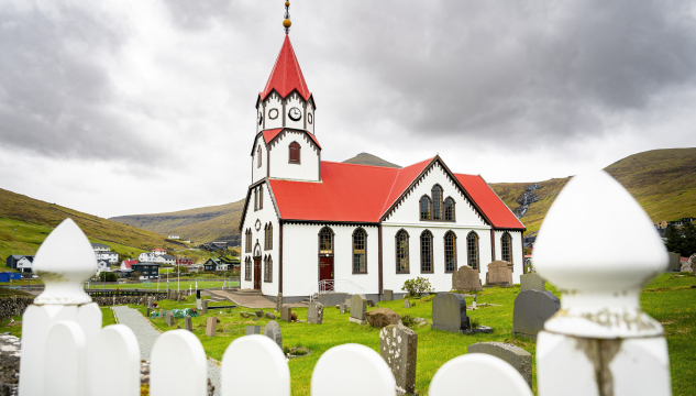 Sandavágs kirkja, kirkjan í Sandavági, 