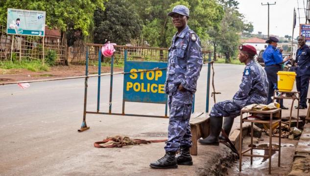 Sierra Leone, útigongubann, ebola