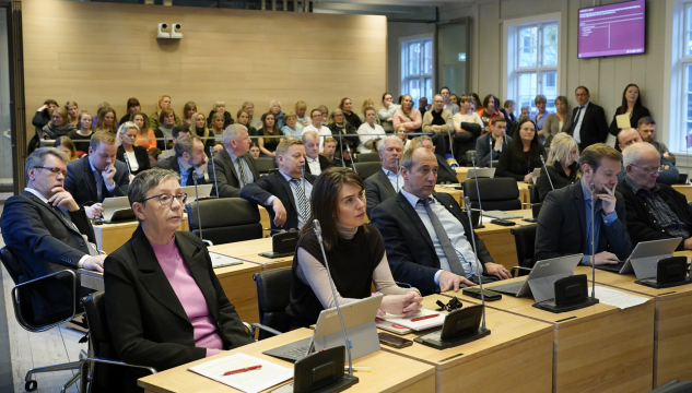 vSjúkrarøktarfrøðingar í verkfalli, tingfundur um uppílegging í verkfall