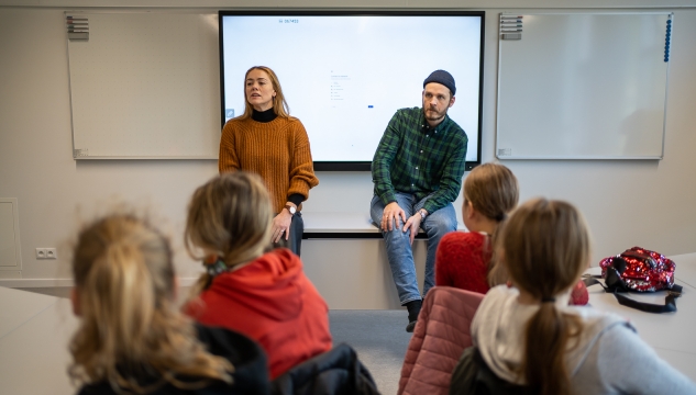 Skúlin á Fløtum tikin í nýtslu, næmingr, fólkaskúlin, lærarar, lærari, fólkaskúlalærarar,
