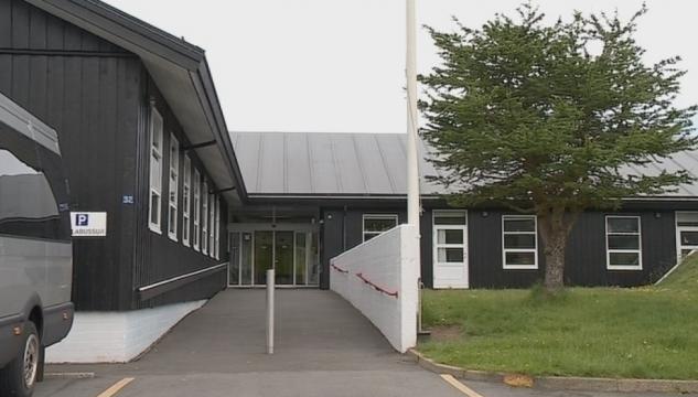 Skúlin á Trøðni, Sernám