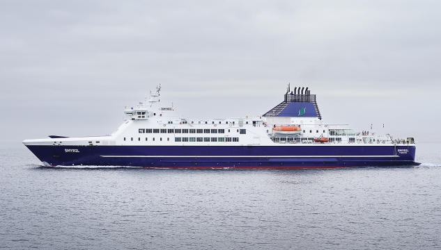 Smyril, Strandferðslan