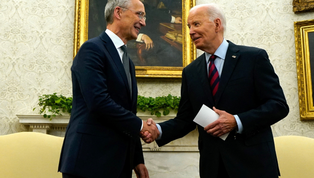 Jens Stoltenberg og Joe Biden