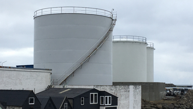 Oljutangar, Oljutangar á Viðarnesi, Viðarnes