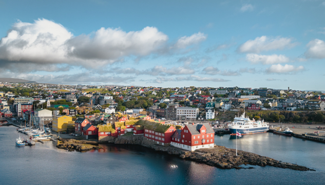 Tinganes, landstýrið, Føroya Landstýri,  mynd: Bjarni Árting Rubeksen
