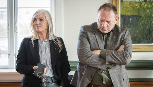 tøkugjaldið í alivinnuni,  Eyðdis Hartmann Niclasen, Karlot Hergeirson