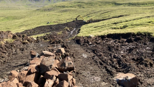 Fámjinstunnil, berghol til Fámjins, vegagerð til Fámjinstunnilin
