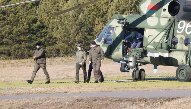 Ukrainsk samráðingarnevnd í Hvítarusslandi  -  Mynd: Ritzau Scanpix