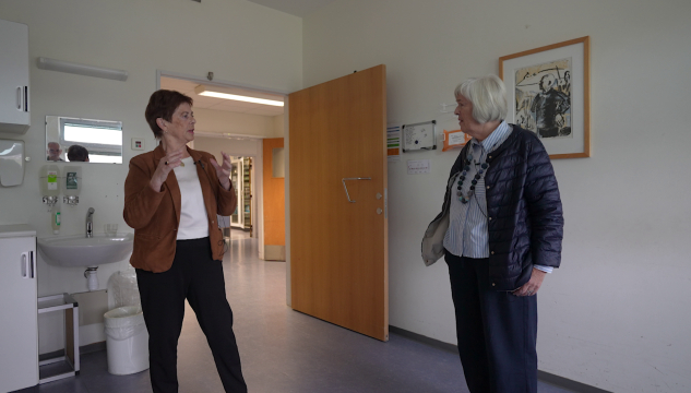Esther Skála og Anna Jóannesardóttir