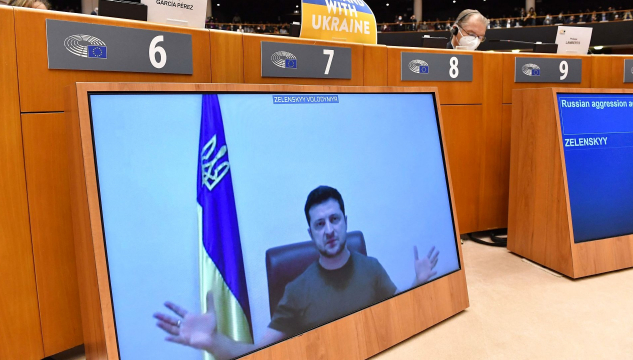 Volodymyr Zelensky, Ukraina