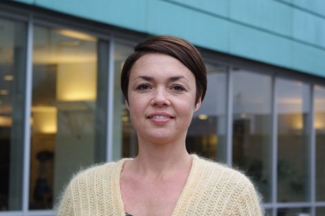 t-ra-petersen-ph-d-s-larfr-i-kringvarp-f-roya
