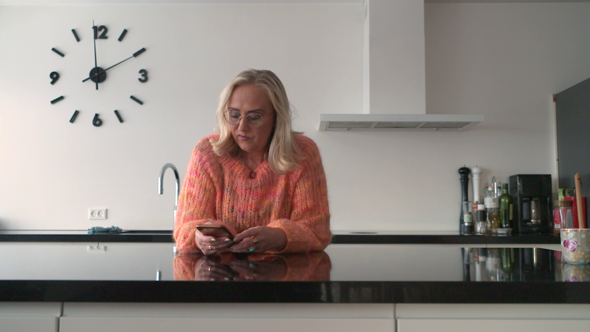 Mildrid á Lógv bíðar enn | Kringvarp Føroya